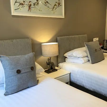 Black Horse Hotel 3*